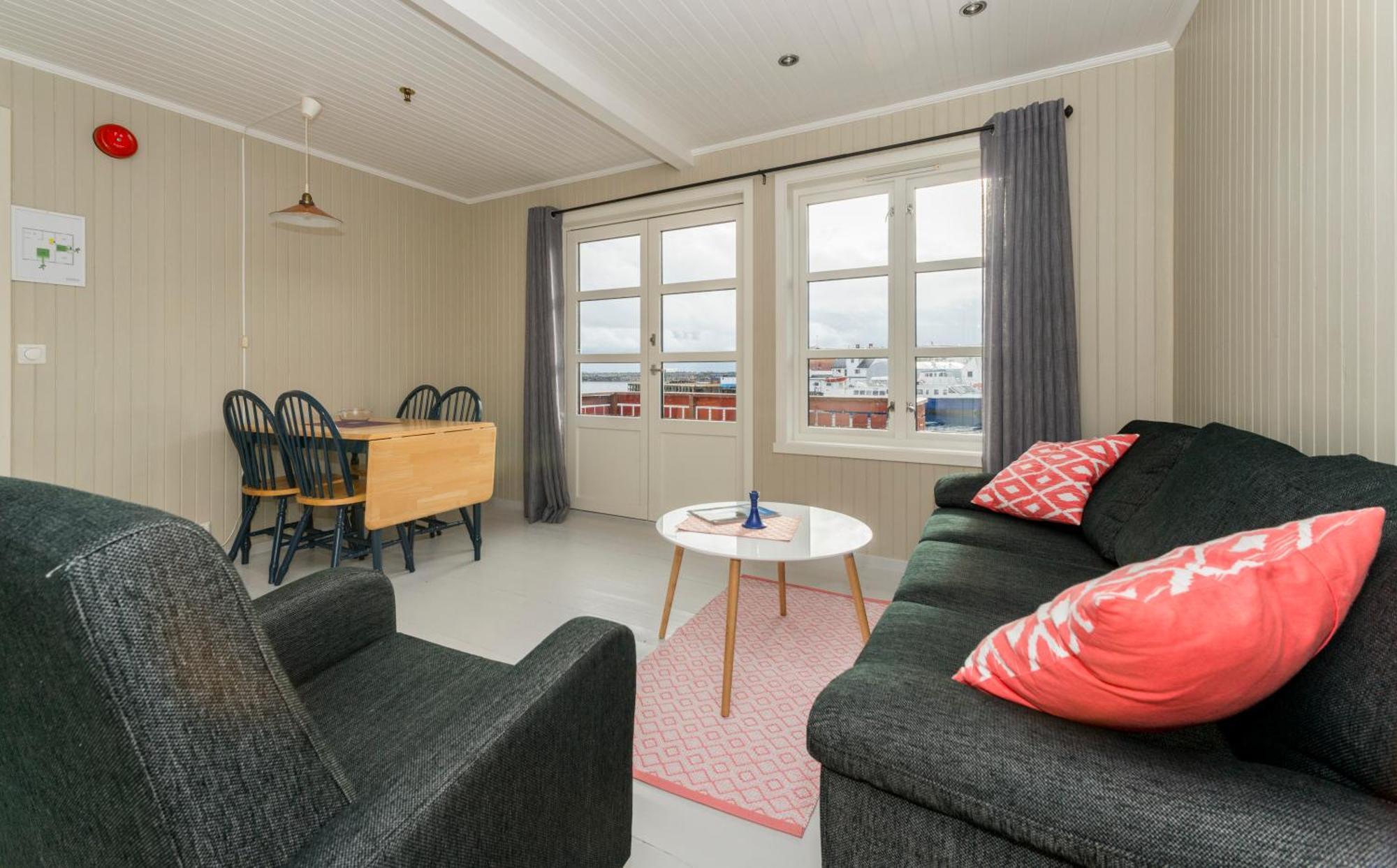 Tyskhella Rorbuer Apartment Kabelvag Luaran gambar
