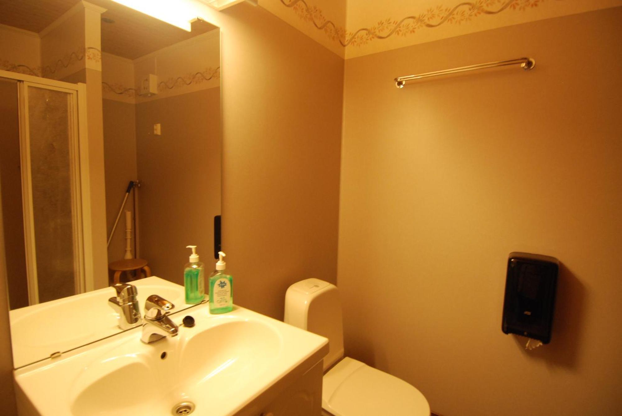 Tyskhella Rorbuer Apartment Kabelvag Luaran gambar