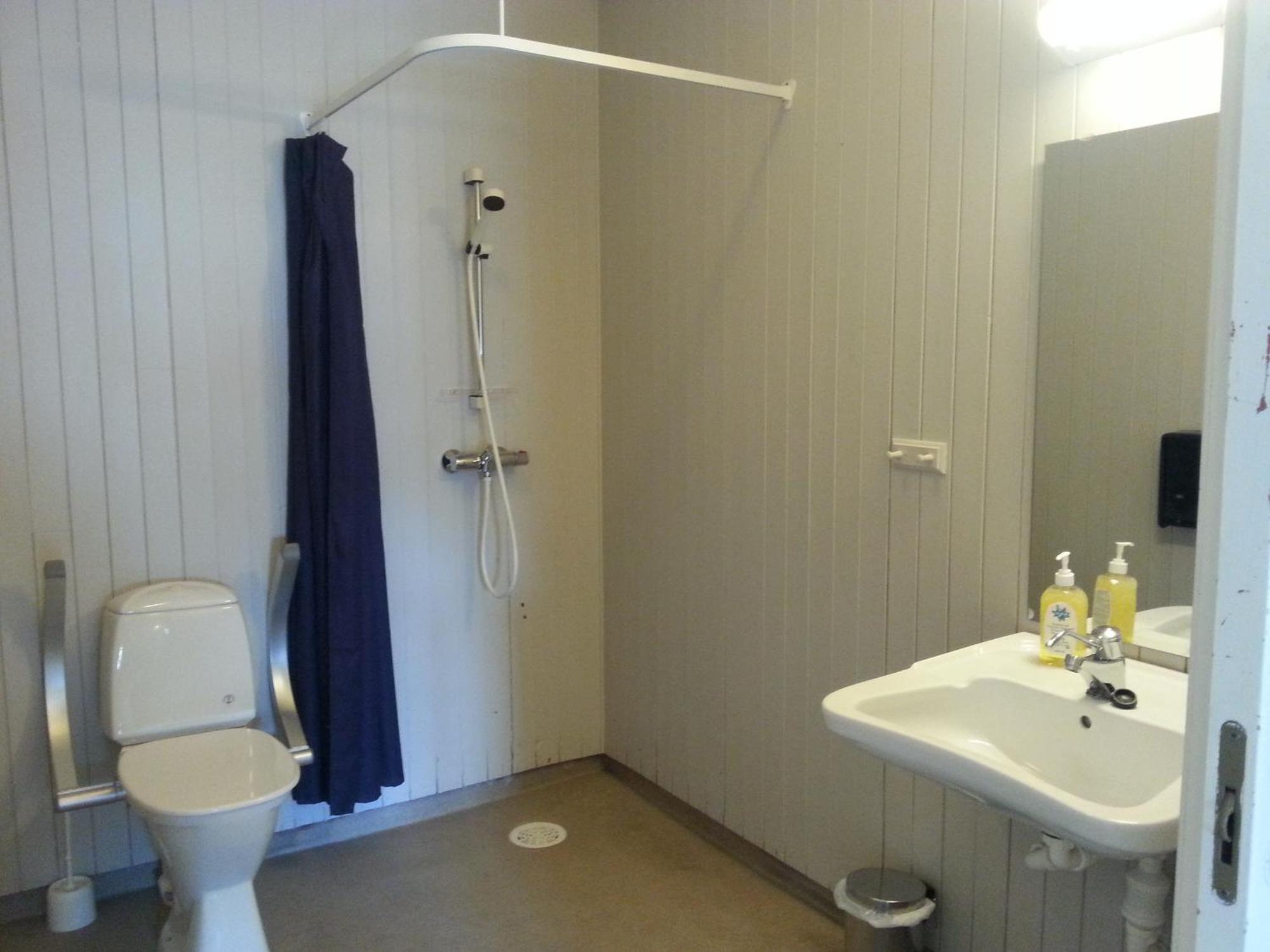 Tyskhella Rorbuer Apartment Kabelvag Luaran gambar
