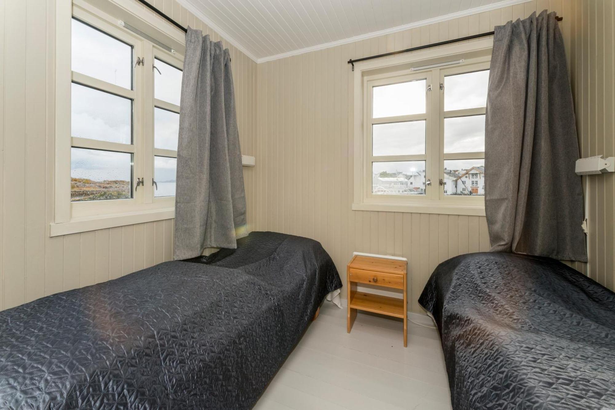 Tyskhella Rorbuer Apartment Kabelvag Luaran gambar